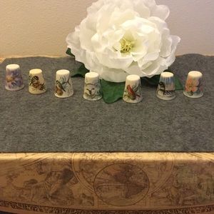 🆕 Love Thimbles? Set of 7 ORIGINAL Hand painted by an artist in ND Marked. FIRM